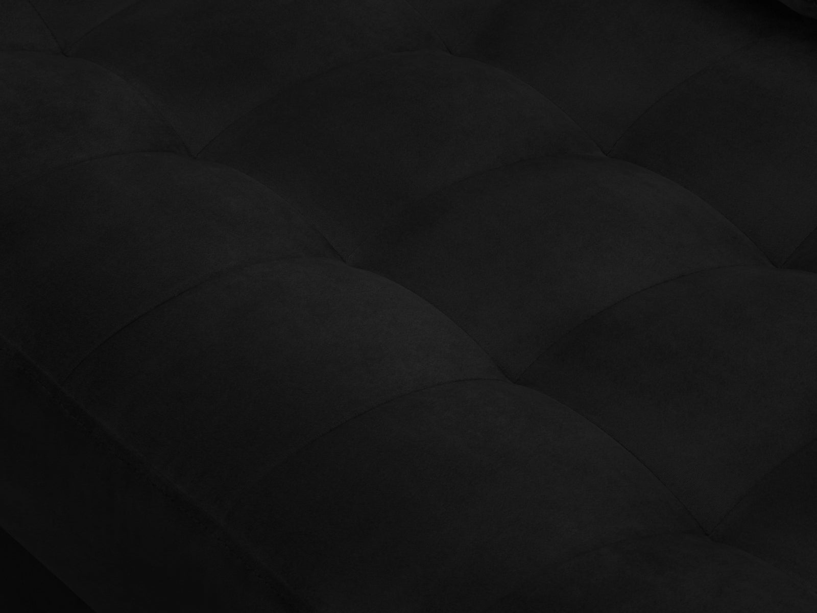 Elegantes 4-Sitzer Ecksofa links Aspen in klassischem Schwarz, ideal für entspannte Stunden und modernes Wohndesign von Cosmopolitan Design.