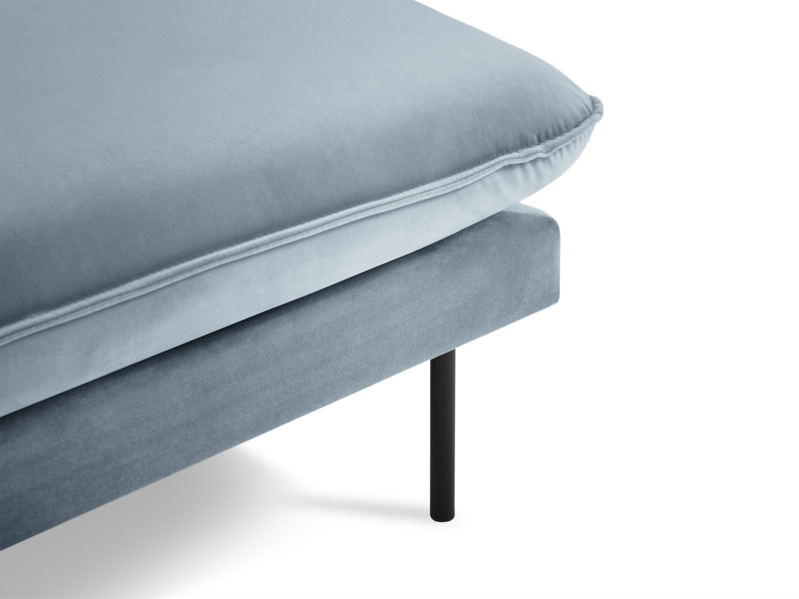 Erleben Sie das stilvolle Vienna Velour Ecksofa links 5 Sitzer 170cm von Cosmopolitan Design – ideal für gesellige Abende und entspannte Stunden!
