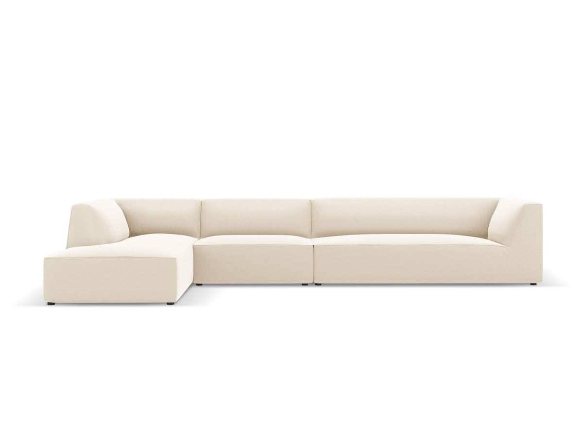 Modulares Ecksofa Siena in Light Beige mit lederähnlichem Bezugsstoff, schwarzen Kunststoffbeinen und moderner Eckform, 5-Sitzer, 180 cm Tiefe.