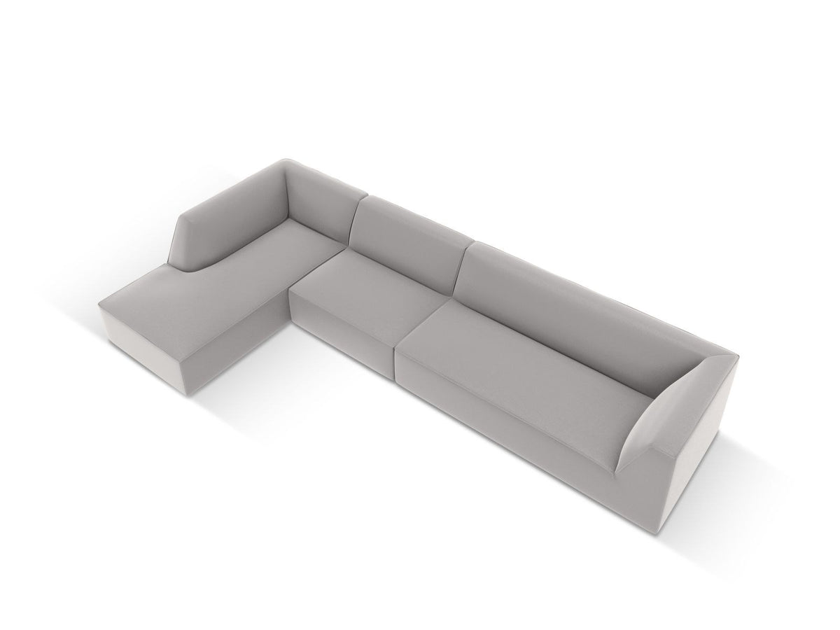 Modulares Ecksofa Siena in Light Beige mit lederähnlichem Bezugsstoff, schwarzen Kunststoffbeinen und moderner Eckform, 5-Sitzer, 180 cm Tiefe.