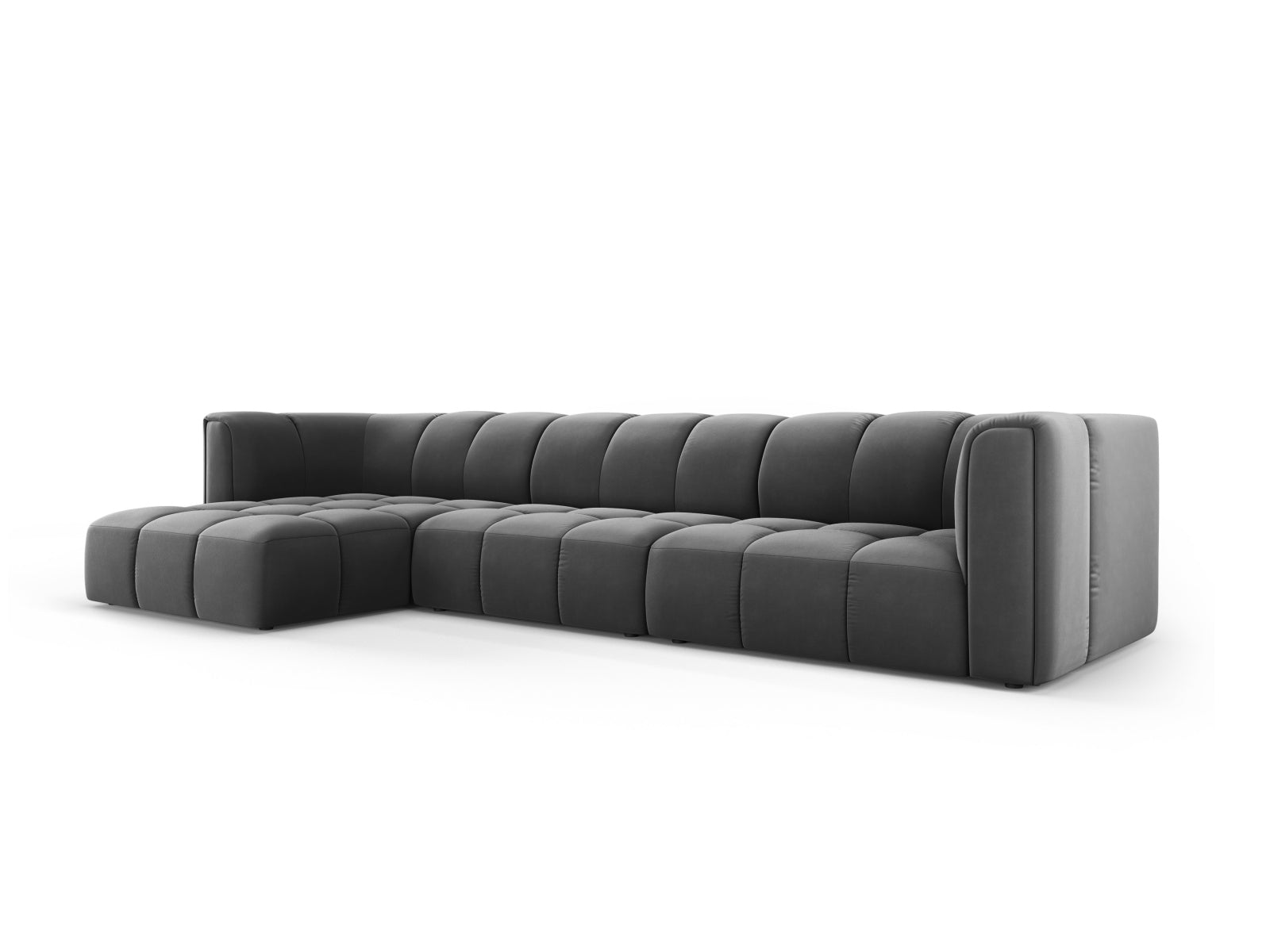 Elegantes 5-Sitzer Ecksofa Moritz in Grau-Bluvel, ideal für moderne Wohnräume, präsentiert in stilvollem Design von Cosmopolitan.