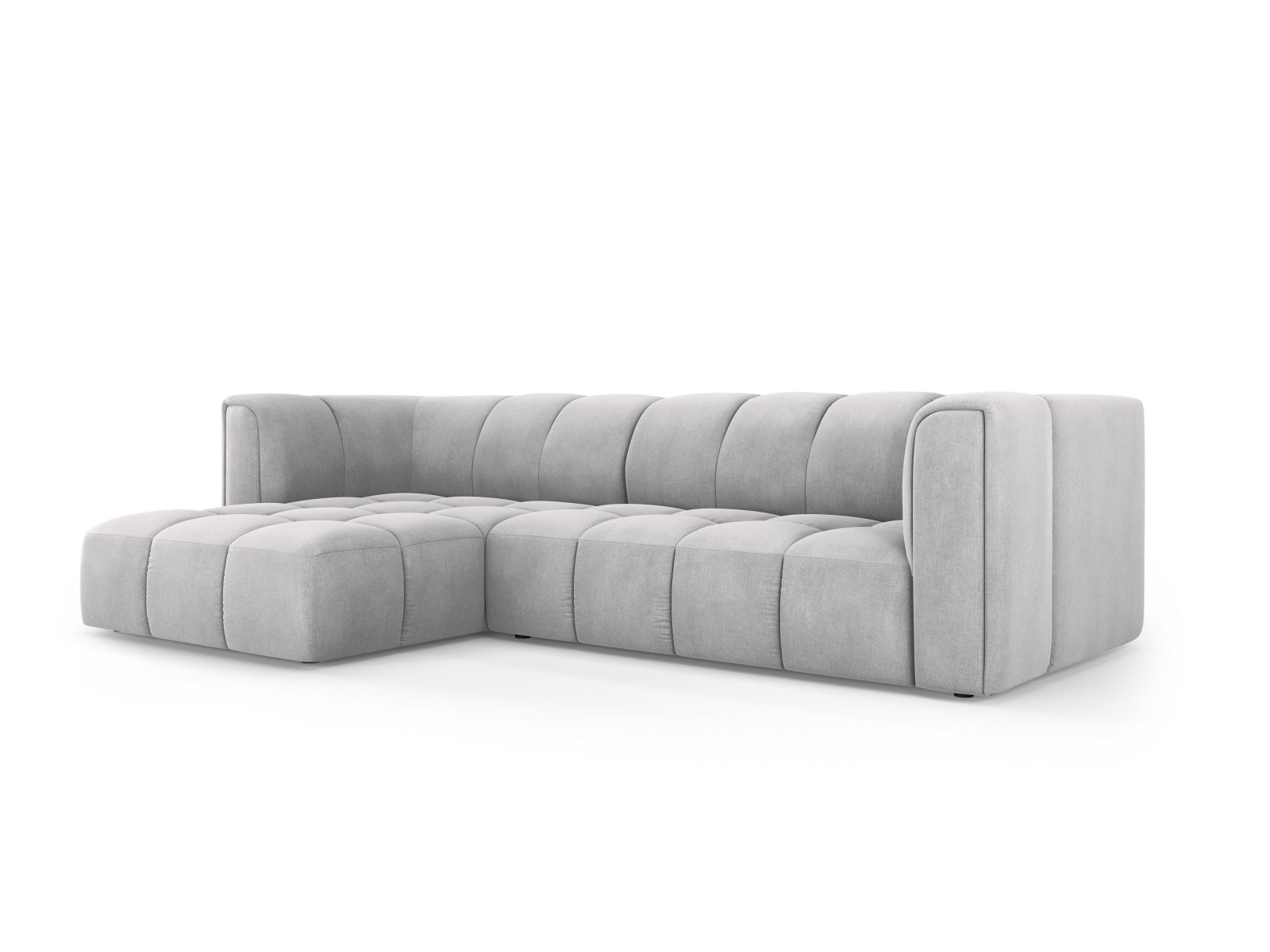 Modulares 3-Sitzer Ecksofa Moritz in hellem Grau, stilvoll und modern, ideal für gemütliche Wohnräume, präsentiert von Cosmopolitan Design.