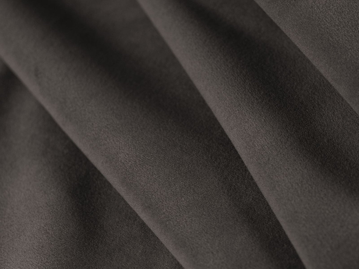 Modulares Ecksofa links in Beige-Salvador Samtstoff, schwarze Kunststoffbeine, Récamiere und gepolsterte Rückenlehne, 4-Sitzer, 180cm Breite.