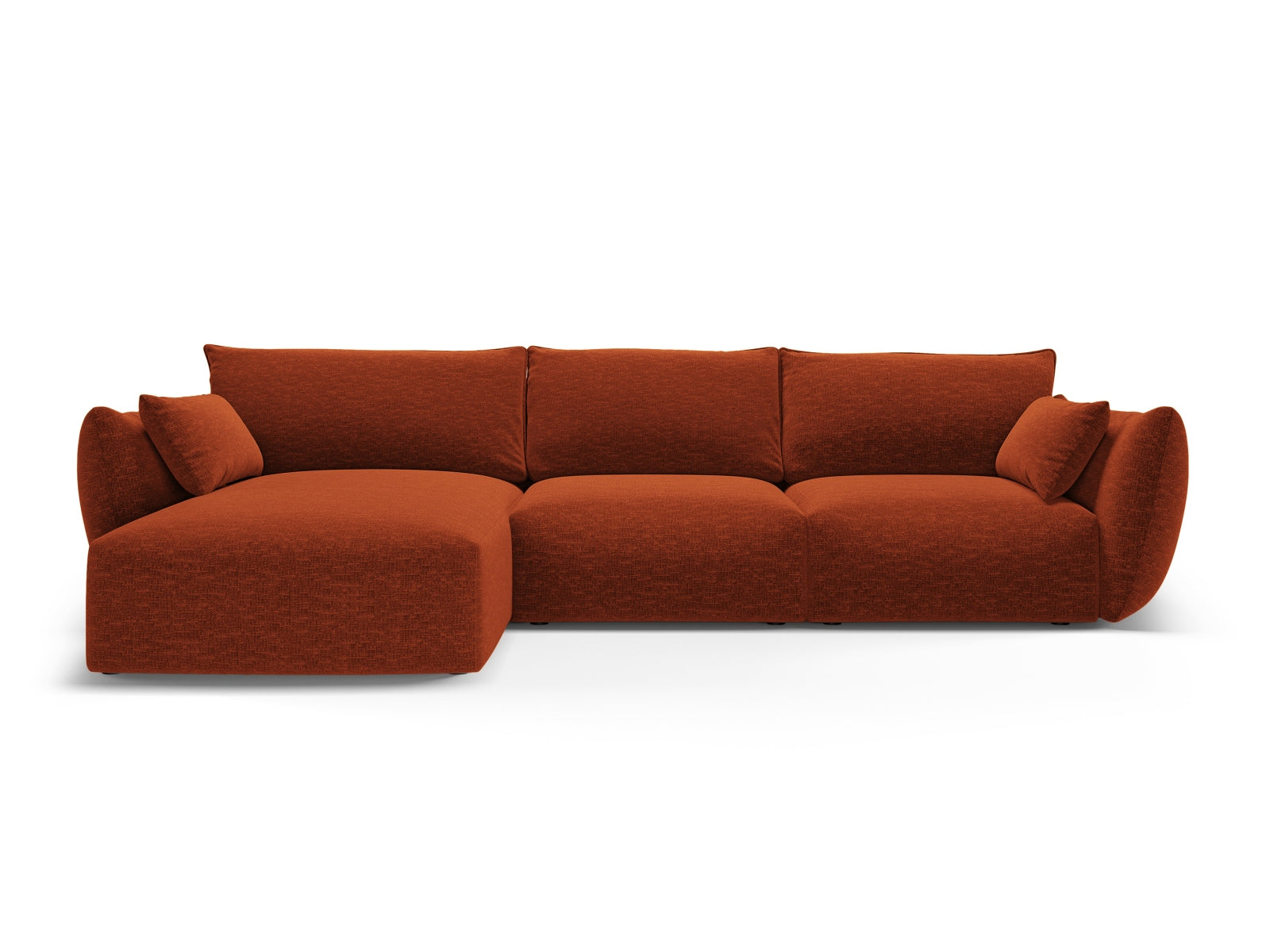 Elegantes 5-Sitzer Ecksofa links Matera in warmem Terracotta, ideal für stilvolle und einladende Wohnräume von Cosmopolitan Design.