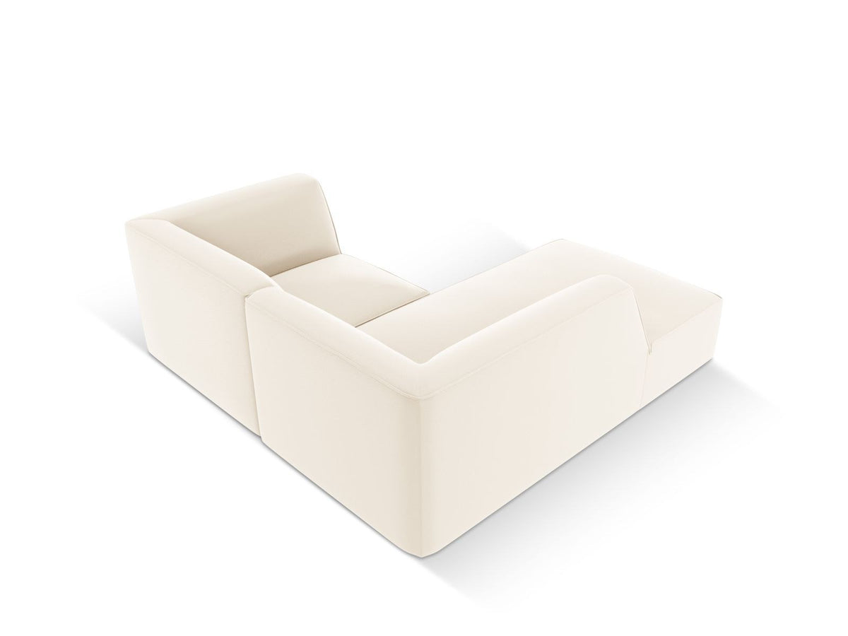 Modulares Ecksofa links Siena in Light Beige-Pacifico mit lederähnlichem Kunstlederbezug, schwarzen Kunststoffbeinen und Récamiere-Form.