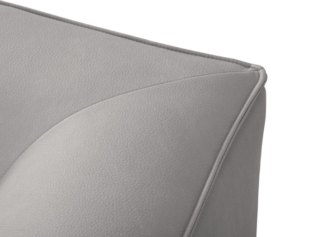 Modulares Ecksofa links Siena in Light Beige-Pacifico mit lederähnlichem Kunstlederbezug, schwarzen Kunststoffbeinen und Récamiere-Form.