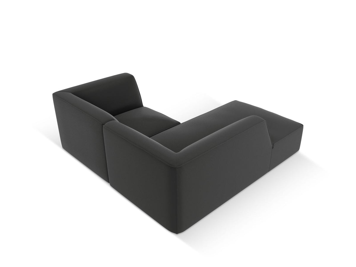 Modulares Ecksofa links Siena in Light Beige-Pacifico mit lederähnlichem Kunstlederbezug, schwarzen Kunststoffbeinen und Récamiere-Form.