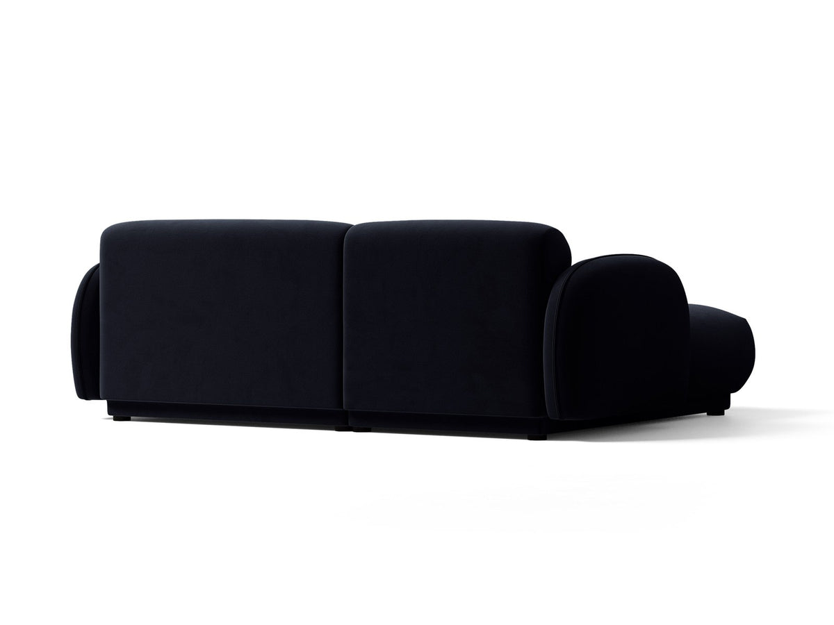Bilbao Ecksofa links 3-Sitzer von Cosmopolitan Design in Light Beige-Casino Samtstoff, Holzrahmen, schwarze Kunststoffbeine, mit Récamiere.