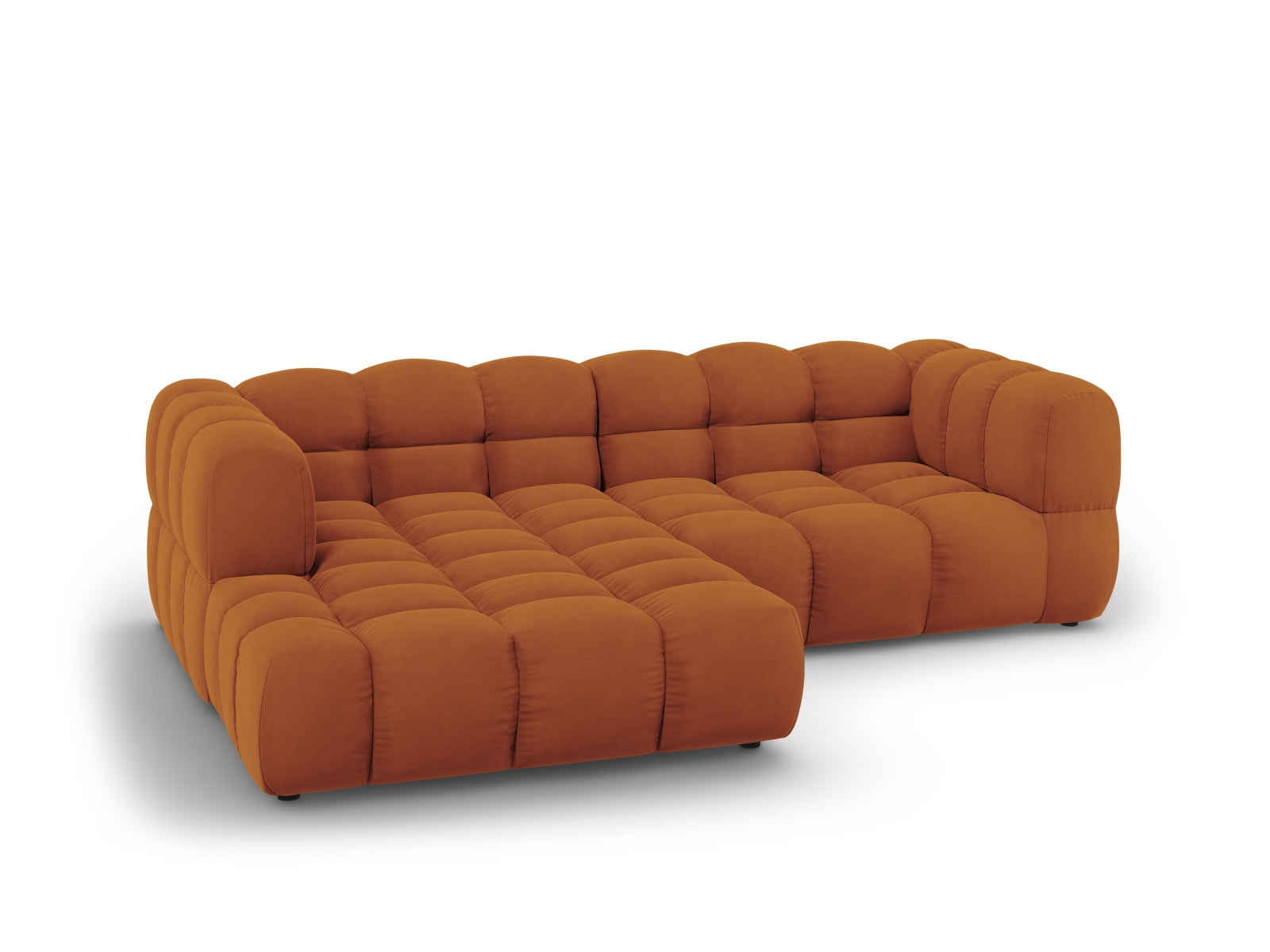 Modulares 3-Sitzer Ecksofa links aus Sky Velour in warmem Terracotta, perfekt für stilvolle und gemütliche Wohnambiente.