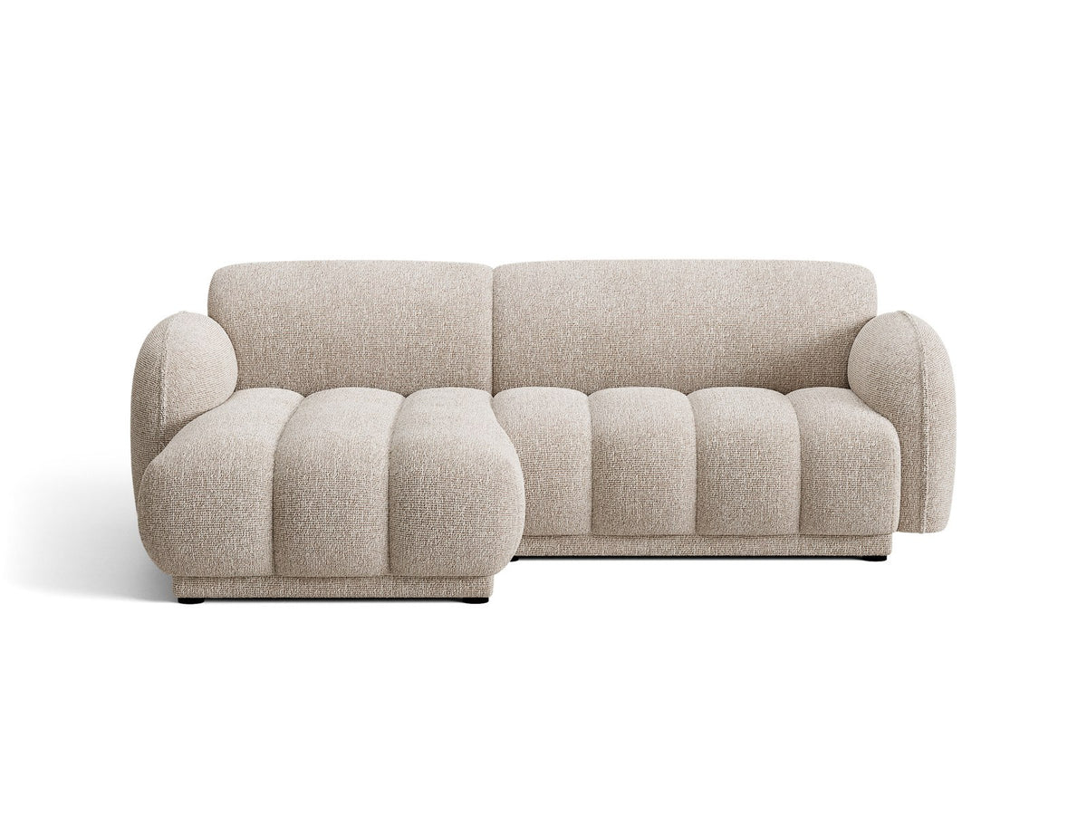 Beige-meliertes Boucle-Ecksofa links mit Récamiere, Massivholzrahmen und schwarzen Kunststoffbeinen, Cosmopolitan Design Bilbao Serie.