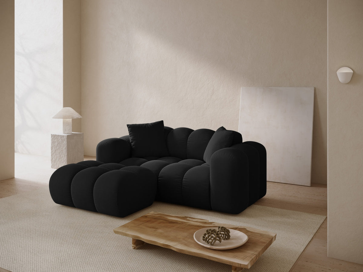 2-Sitzer Ecksofa links Treno in Black-Bluvel präsentiert im Onlineshop von KAQTU Design AG. Ecksofa links ist von Cosmopolitan Design