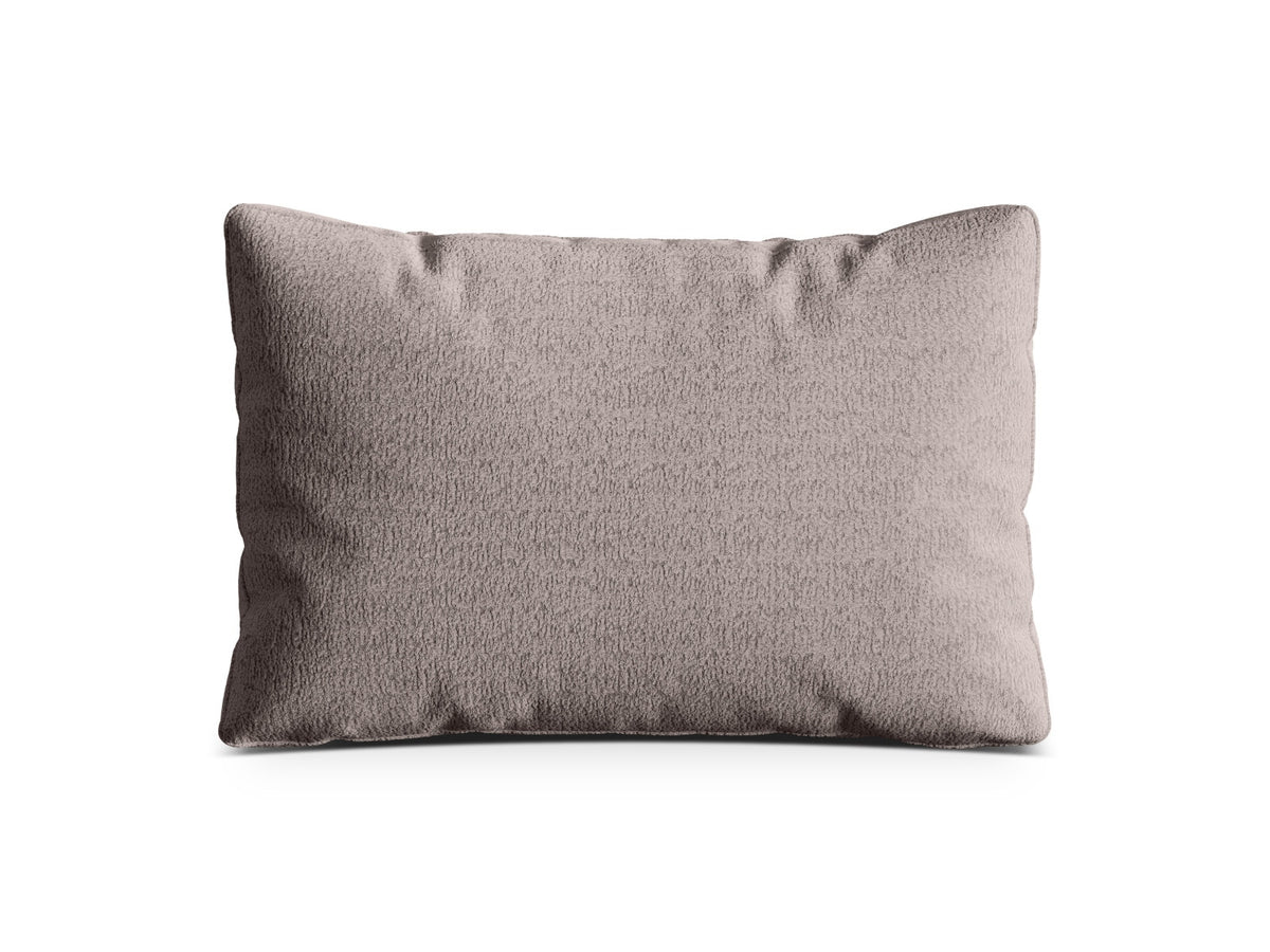 Kemi Kissen 10cm von Cosmopolitan Design in Light Beige-CORAL mit Bouclé-Stoffbezug, quadratische Form, auf hellem Hintergrund fotografiert.