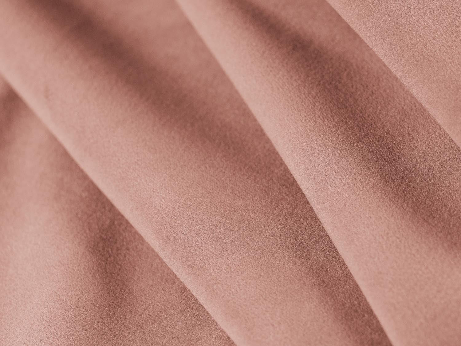 Elegantes Kemi Velour Kissen in sanftem Rosé, ideal für stilvolle Wohnräume. Hochwertige Materialien von Cosmopolitan Design.