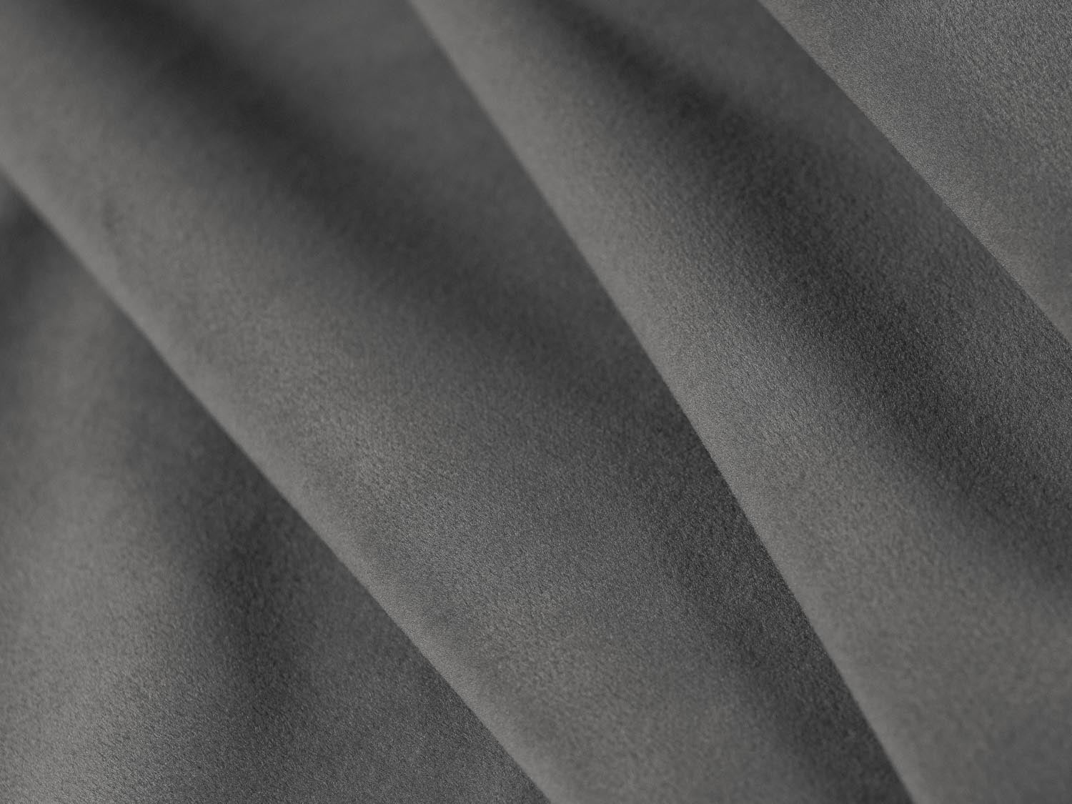 Arendal Velour Pouf 1 Sitz in Warm grey präsentiert im Onlineshop von KAQTU Design AG. Pouf ist von Cosmopolitan Design
