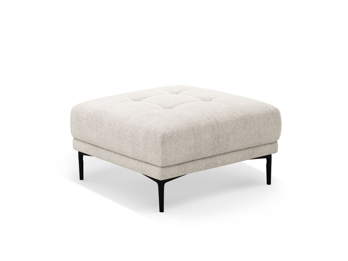Runder Pouf mit beigem Sorella-Strukturstoff, gepolstertem Sitz und schwarzen Metallbeinen, freistehend fotografiert vor neutralem Hintergrund.
