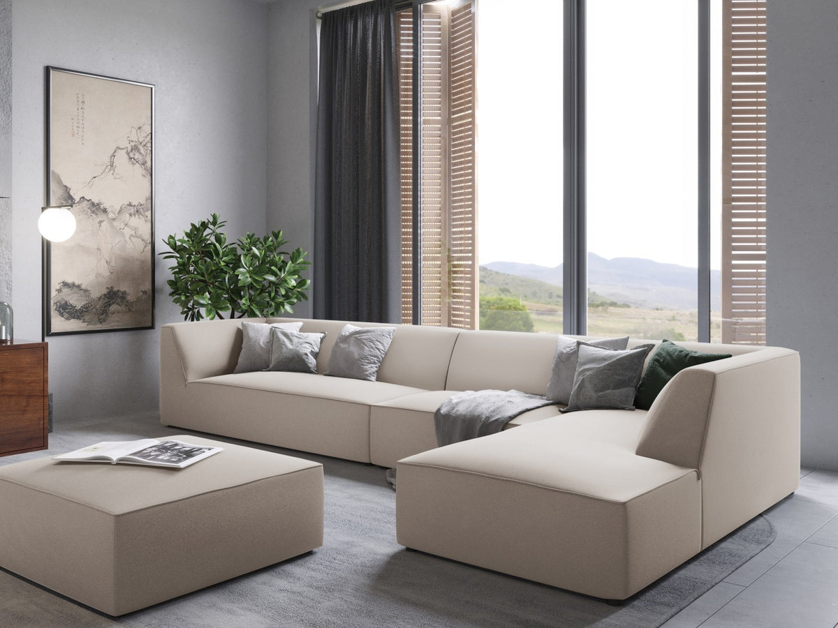 Beiger Samt-Pouf mit gepolstertem Sitz, Velours-Stoff und schwarzen Kunststoffbeinen, Modell Siena von Cosmopolitan Design.