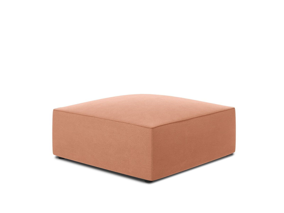 Beiger Samt-Pouf mit gepolstertem Sitz, Velours-Stoff und schwarzen Kunststoffbeinen, Modell Siena von Cosmopolitan Design.