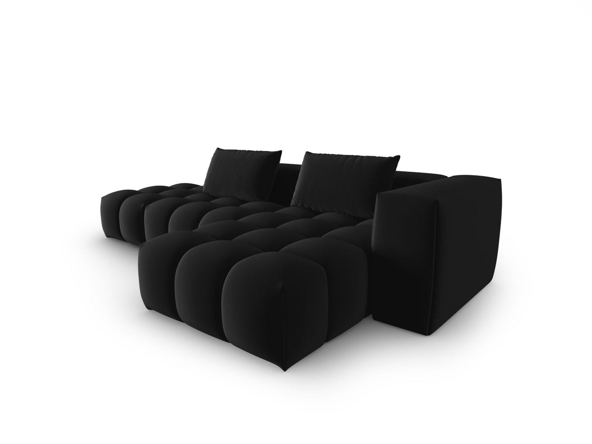 Modulares Ecksofa rechts aus Samt in Sand-Casino mit Récamiere, schwarzen Kunststoffbeinen und gepolsterter Rückenlehne.