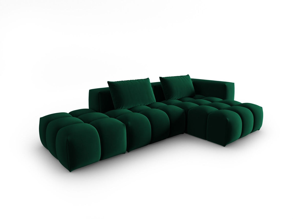 Modulares Ecksofa rechts aus Samt in Sand-Casino mit Récamiere, schwarzen Kunststoffbeinen und gepolsterter Rückenlehne.