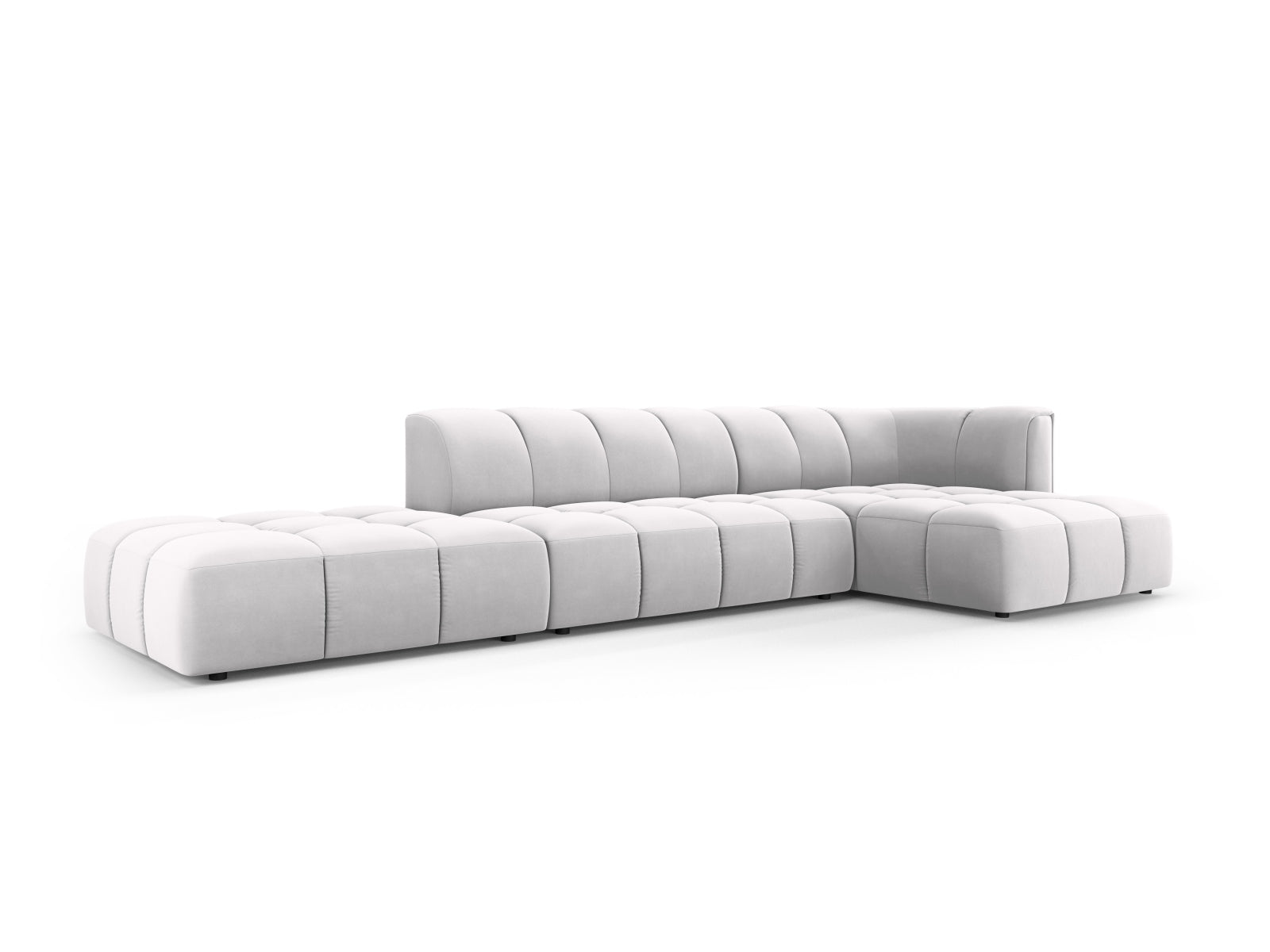 Stylisches 5-Sitzer Ecksofa Moritz in zeitgemäßem Look, perfekt für entspannte Abende und vielseitige Einrichtungsmöglichkeiten.