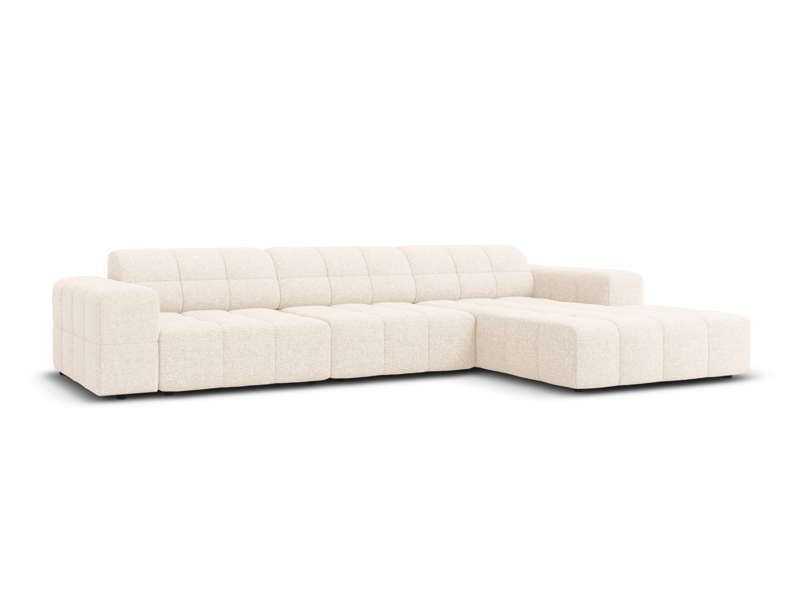 Elegantes Chicago Ecksofa rechts, 4-Sitzer in hellem Beige, ideal für stilvolle Wohnräume. Hochwertiges Design von Cosmopolitan.