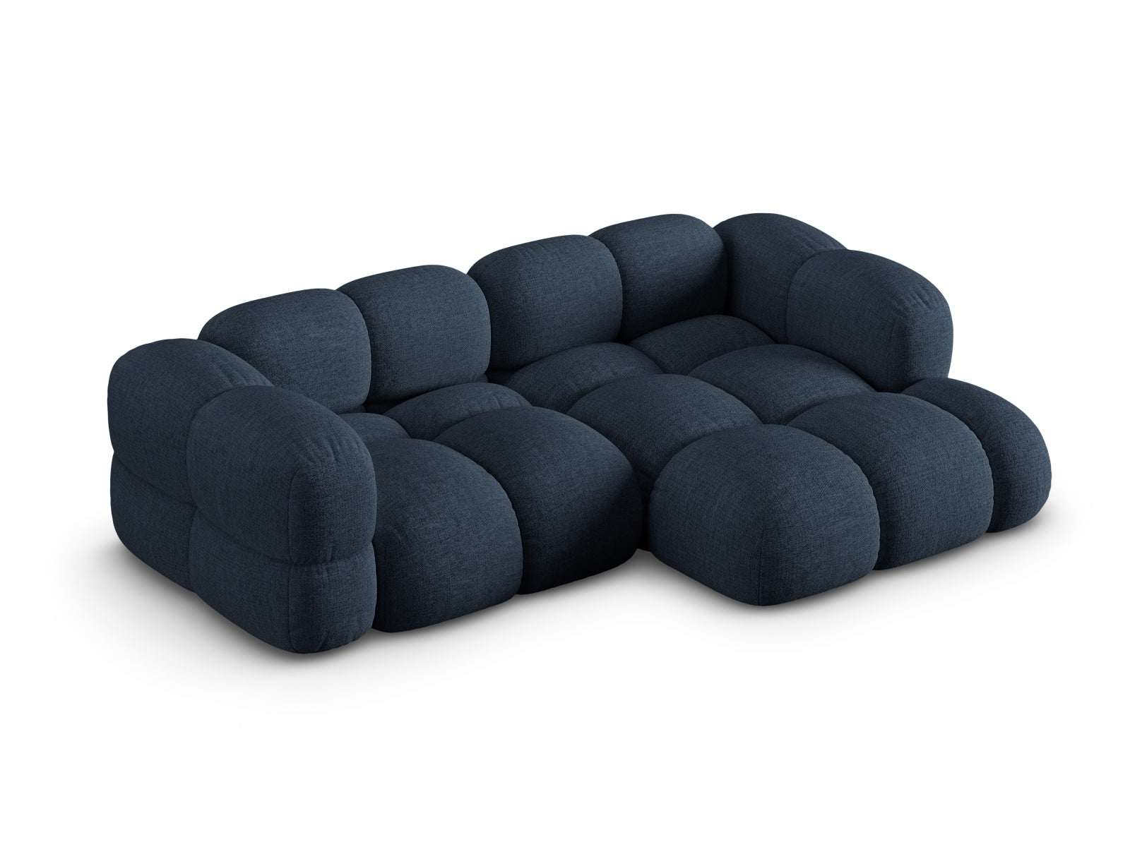 Stylisches Loretto Ecksofa in tiefem Blau, 3-Sitzer, perfekt für zeitgemäße Wohnkonzepte, angeboten von Cosmopolitan Design.
