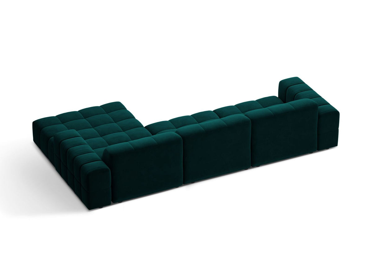 Ecksofa mit Récamiere rechts, Bezug aus Samtstoff in Light Beige, schwarze Kunststoffbeine, massives Holzgestell.