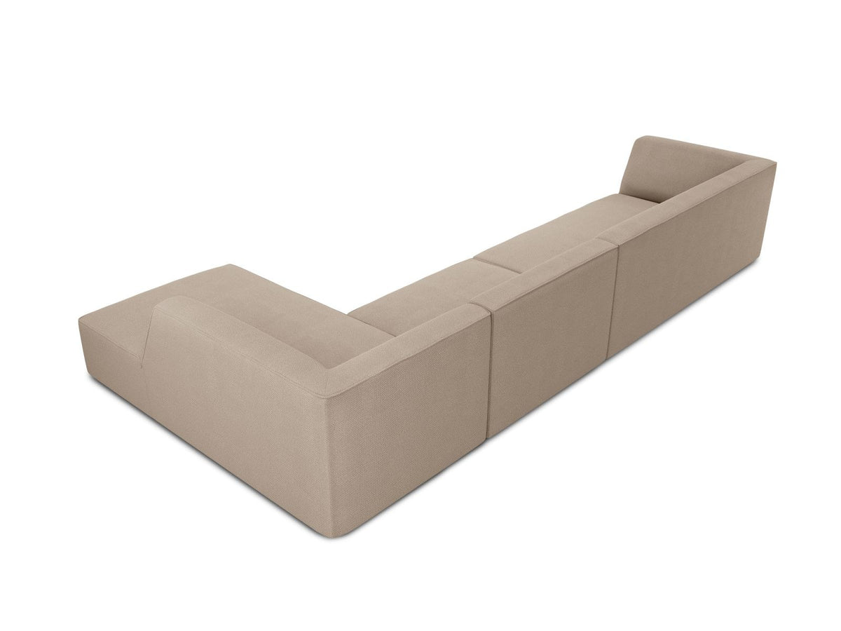 Modulares Ecksofa Siena in Light Beige-Scala mit Cordstoff-Bezug, schwarzen Kunststoffbeinen und Récamiere, 5-Sitzer Ausführung von Cosmopolitan Design.