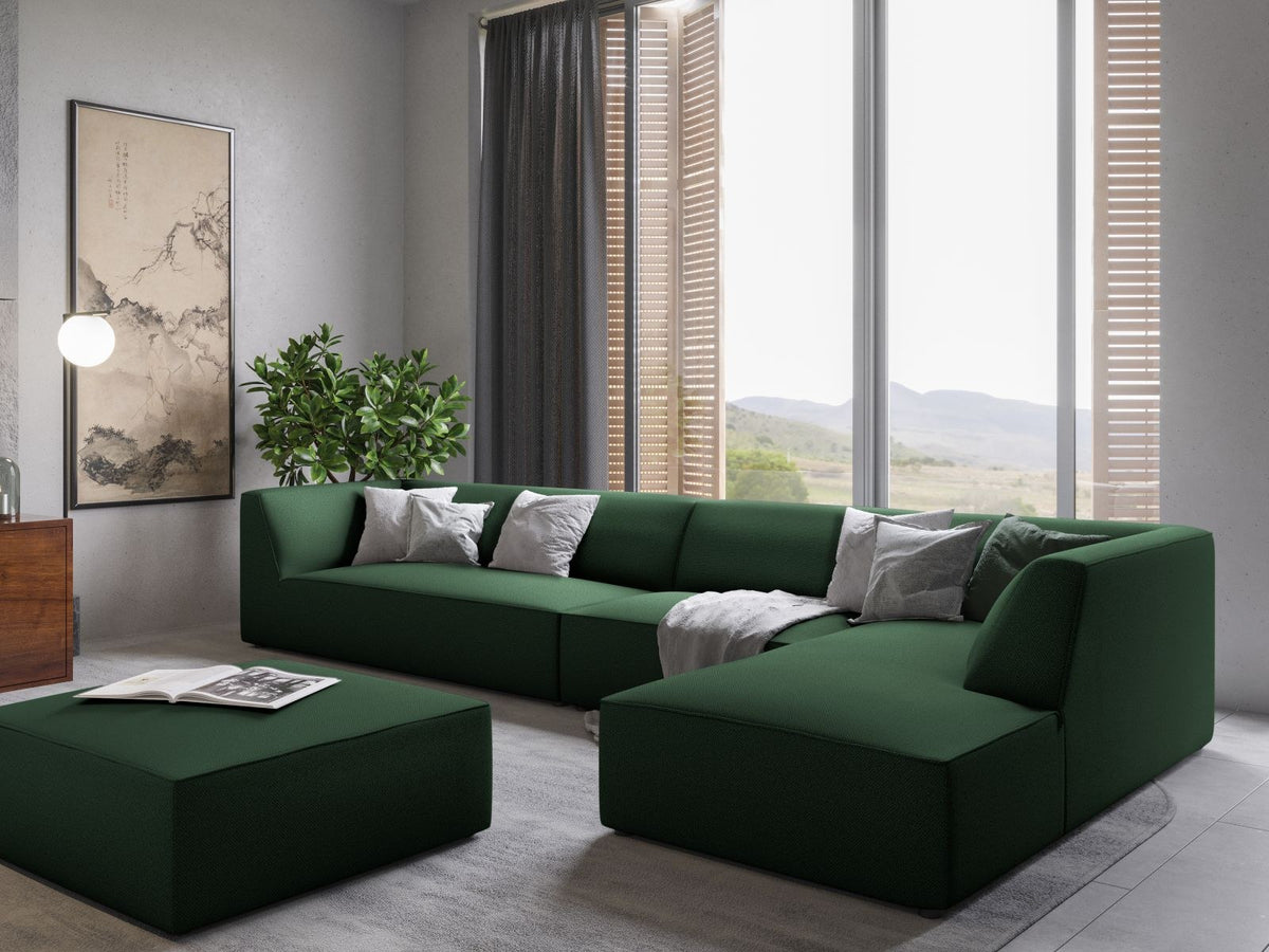 Modulares Ecksofa Siena in Light Beige-Scala mit Cordstoff-Bezug, schwarzen Kunststoffbeinen und Récamiere, 5-Sitzer Ausführung von Cosmopolitan Design.