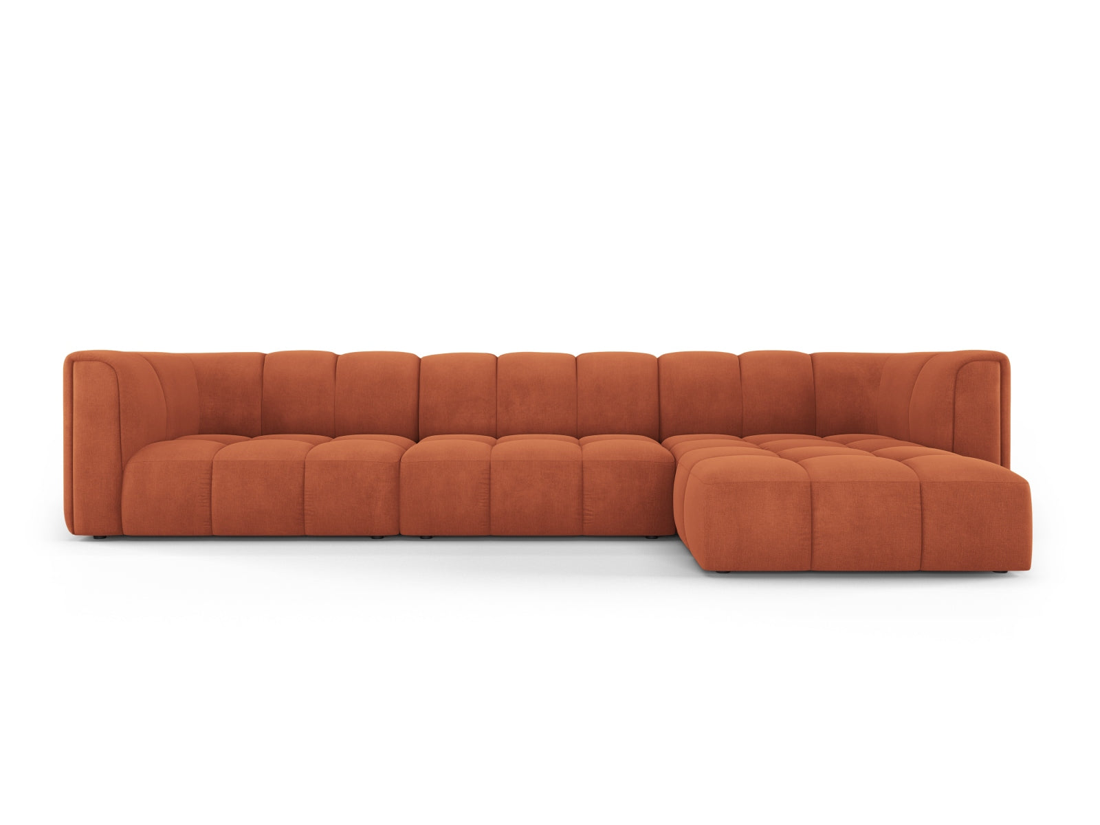 Stylisches 5-Sitzer Ecksofa Moritz in lebhaftem Orange, perfekt für entspannte Abende. Elegantes Design von Cosmopolitan Design.
