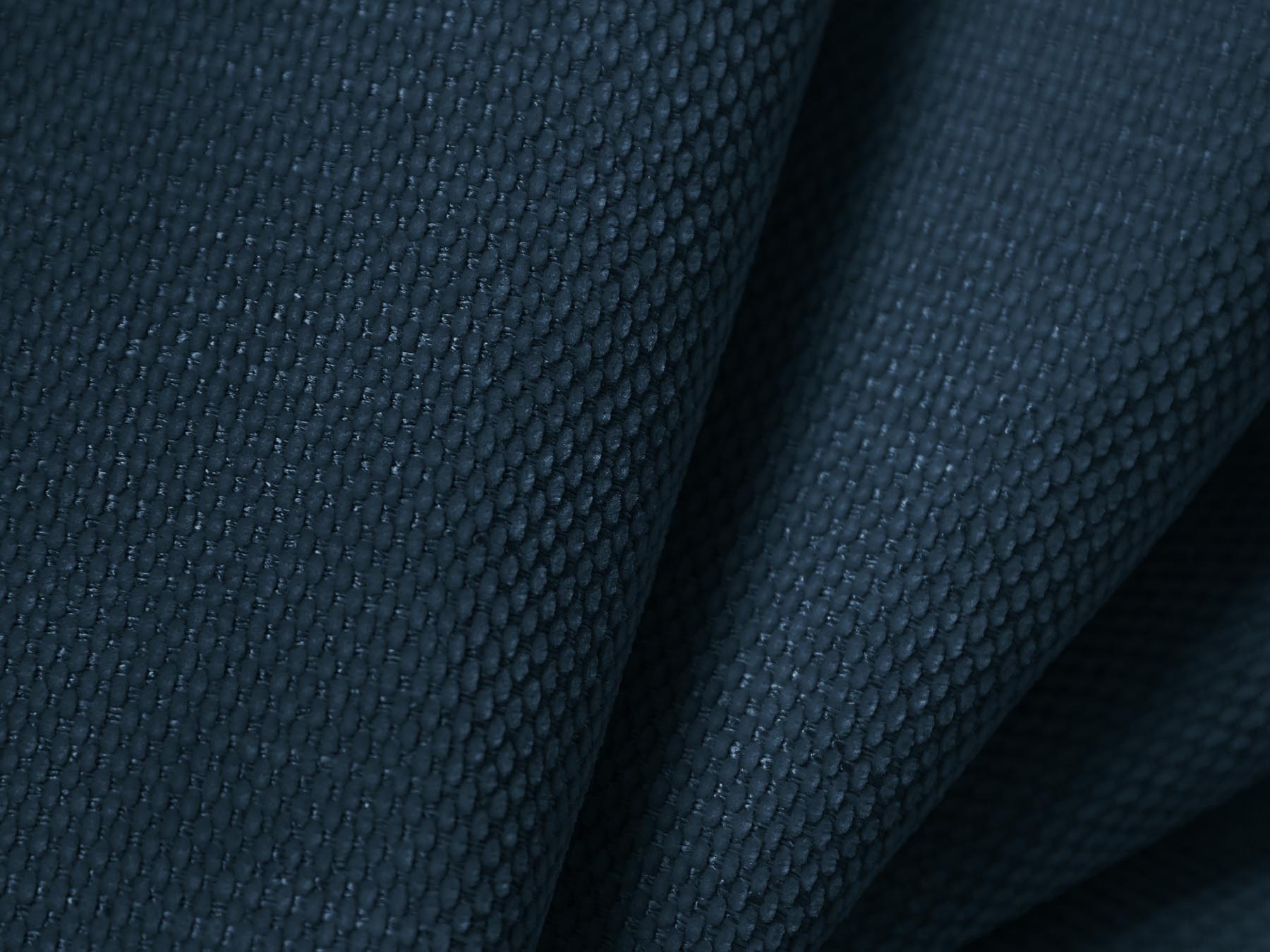 Elegantes 5-Sitzer Ecksofa Moritz in Royal Blue-Rebel, ideal für entspannte Stunden und geschmackvolle Wohnräume. Hochwertige Materialien.