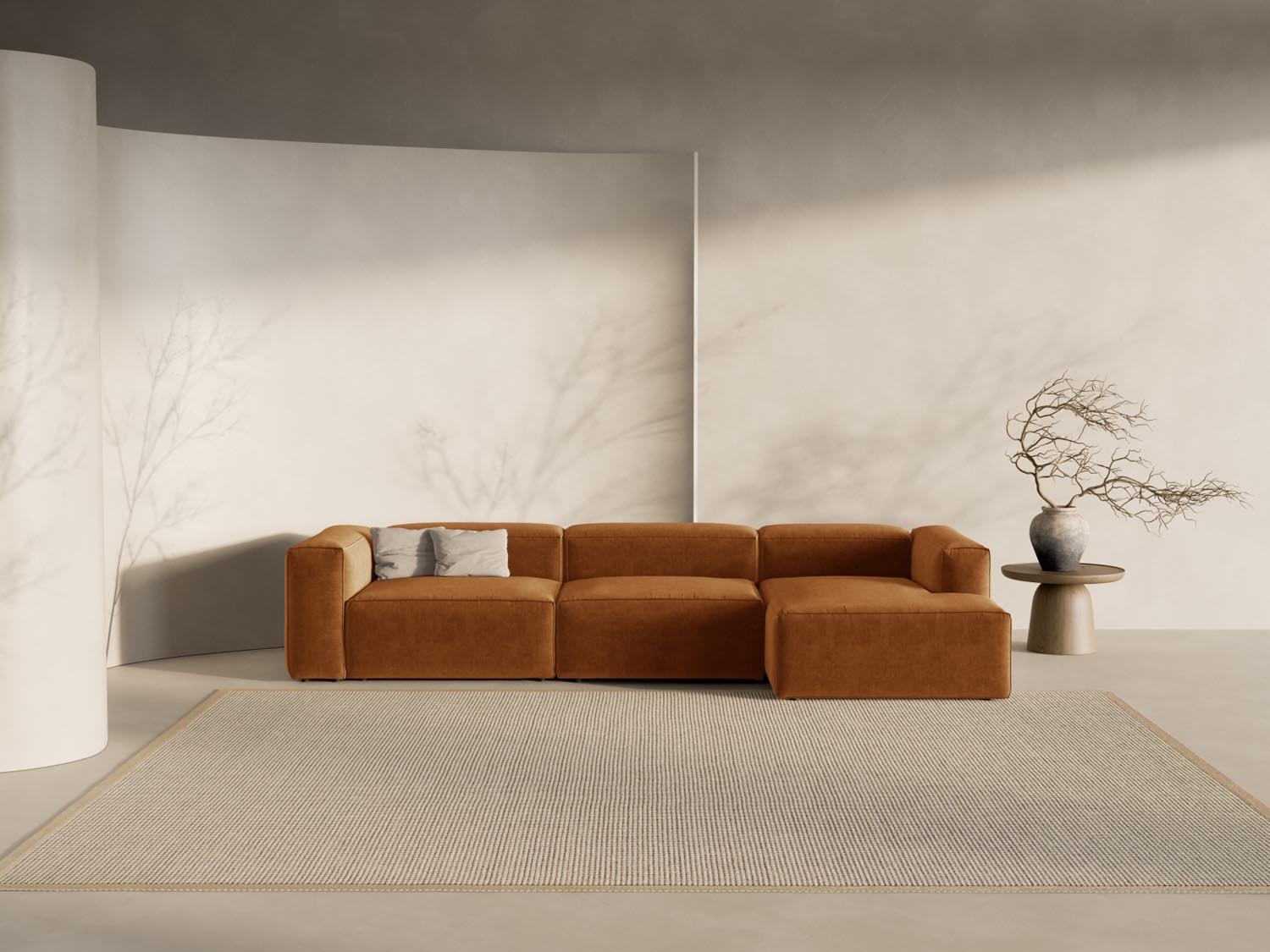Entdecken Sie das elegante Bergamo Modular Ecksofa rechts 4 Sitzer von Cosmopolitan Design – perfekt für Ihr modernes Wohnzimmer und gemütliche Abende!
