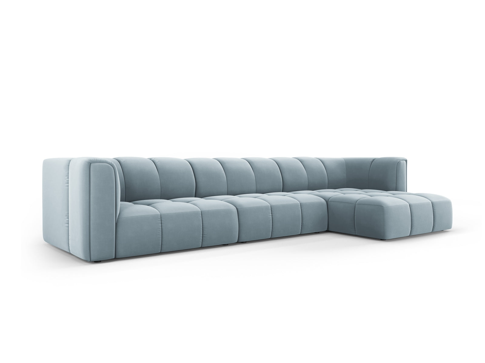 Elegantes 5-Sitzer Ecksofa Moritz in sanftem Light Blue-Bluvel, ideal für stilvolle Wohnräume, präsentiert von Cosmopolitan Design.