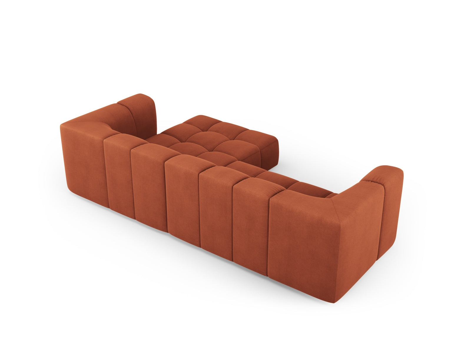 Elegantes 3-Sitzer Ecksofa Moritz in warmem Orange, perfekt für stilvolle Wohnräume, angeboten von Cosmopolitan Design.