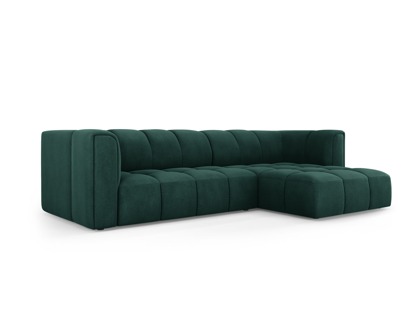 Elegantes 3-Sitzer Ecksofa Moritz in Flaschengrün, ideal für stilvolle Wohnräume, präsentiert von Cosmopolitan Design.