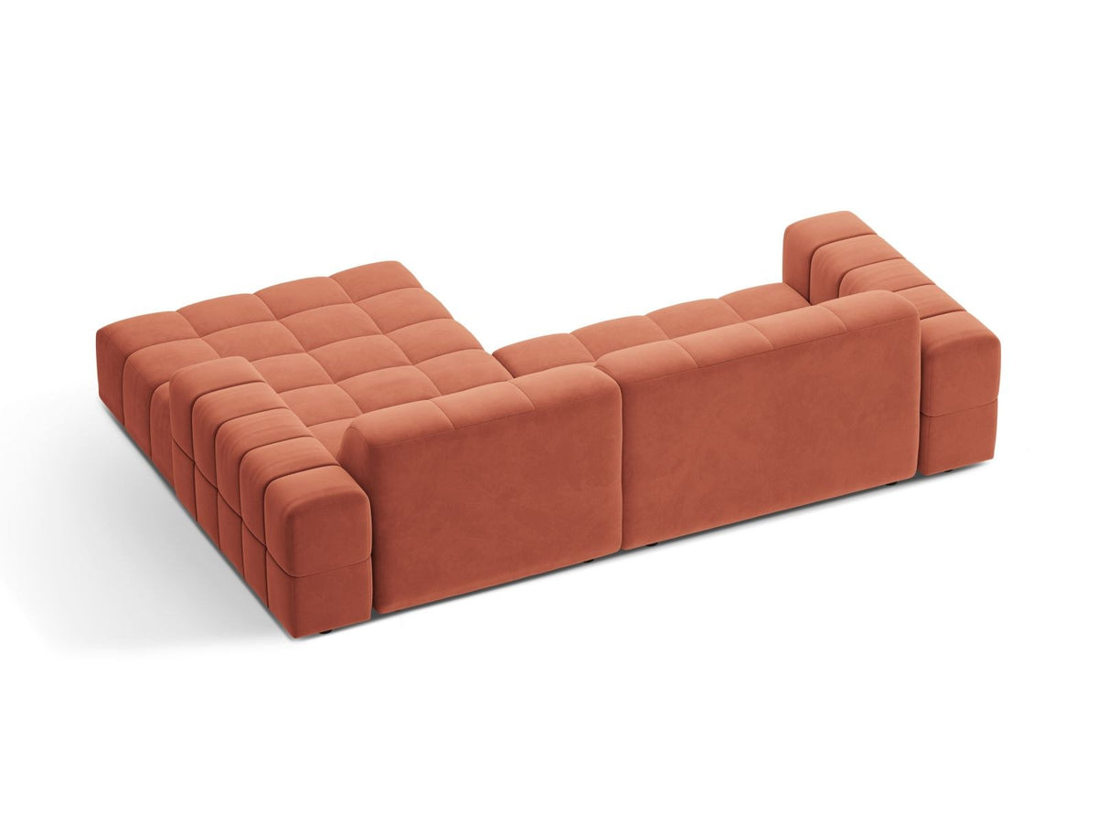 Chicago Samt-Ecksofa rechts 3-Sitzer in Light Beige-Venus mit Récamiere, Massivholzrahmen, schwarzen Kunststoffbeinen und plüschigem Samtbezug.