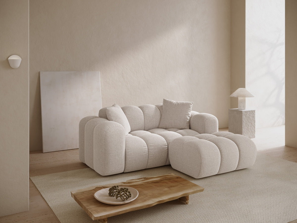 2-Sitzer Ecksofa rechts Treno mit Récamiere, Stoffbezug und schwarzen Beinen