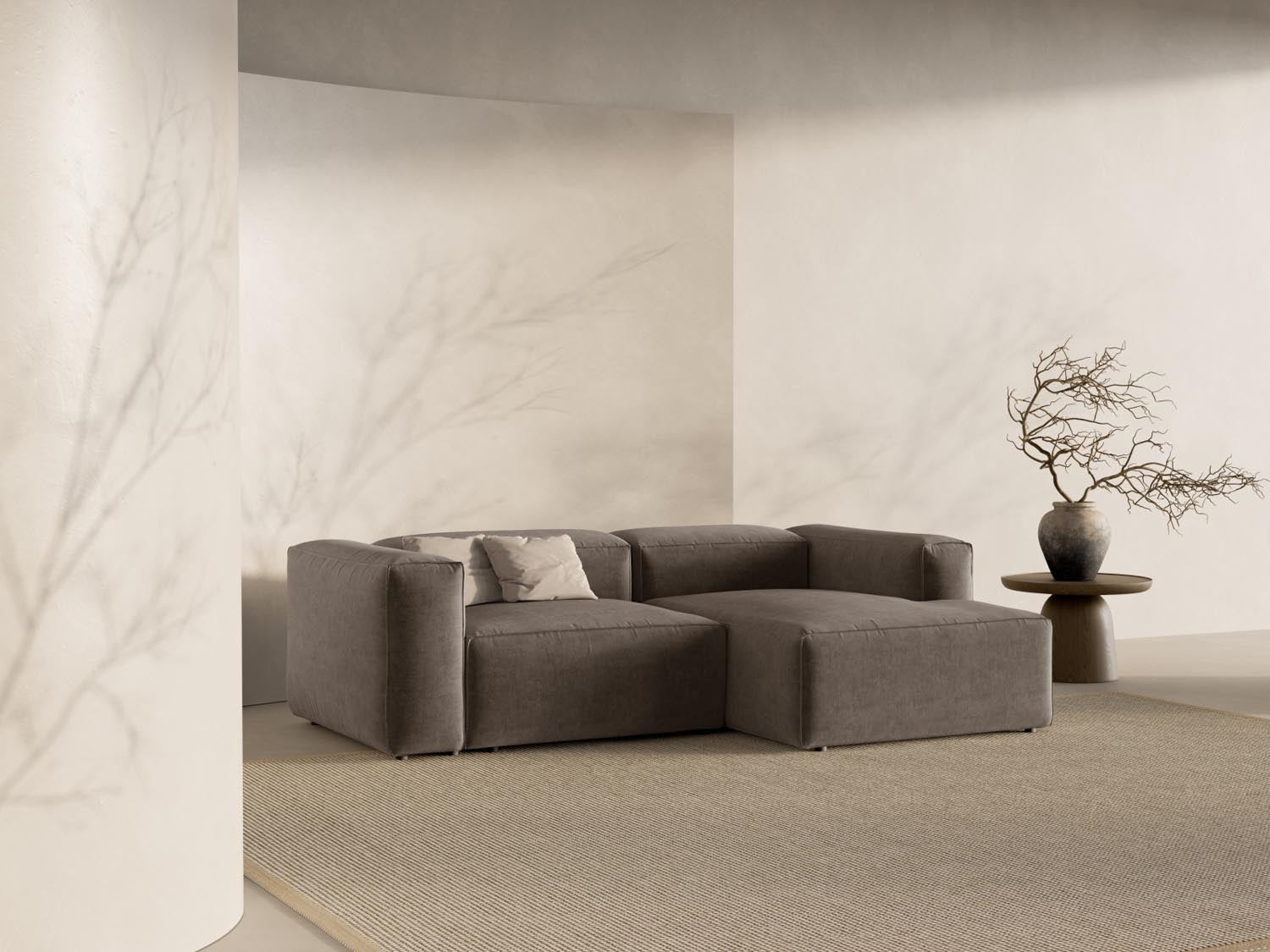 Erleben Sie das Bergamo Modular Ecksofa rechts von Cosmopolitan Design – ein elegantes 2-Sitzer Sofa, das modernen Stil und höchsten Komfort vereint.