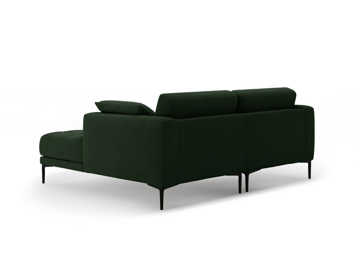 Samtsofa Lazio in Beige-Salvador mit schwarzen Metallbeinen, Récamiere rechts, Velours-Stoff und moderner Form für 2 Sitzer.