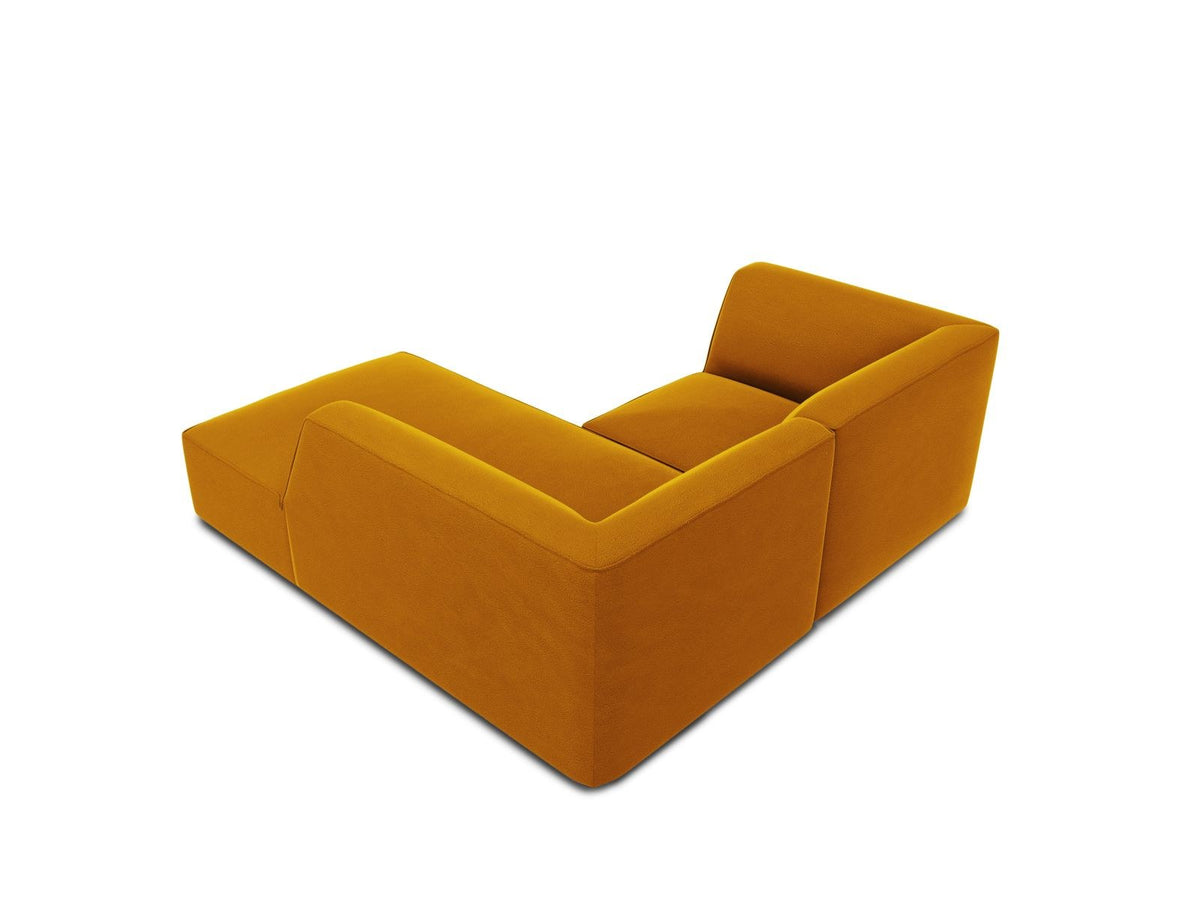 Modulares Ecksofa Siena in Beige-Salvador Samtstoff mit Récamiere, schwarzen Kunststoffbeinen und massivem Holzrahmen, rechts ausgerichtet.