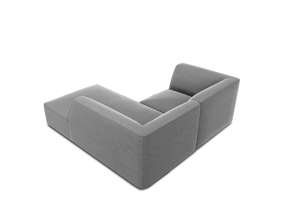 Modulares Ecksofa Siena in Beige-Salvador Samtstoff mit Récamiere, schwarzen Kunststoffbeinen und massivem Holzrahmen, rechts ausgerichtet.