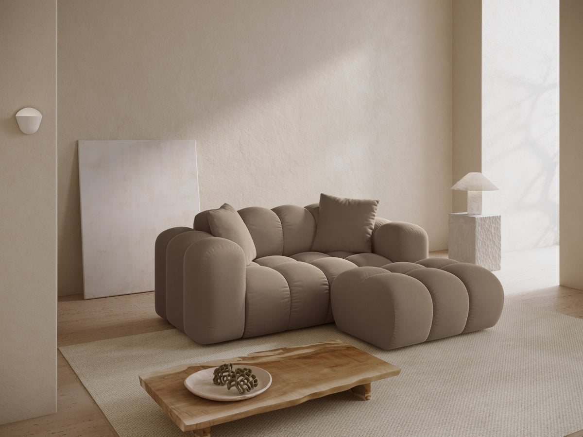2-Sitzer Ecksofa rechts Treno in Cappuccino-Bluvel präsentiert im Onlineshop von KAQTU Design AG. Ecksofa rechts ist von Cosmopolitan Design