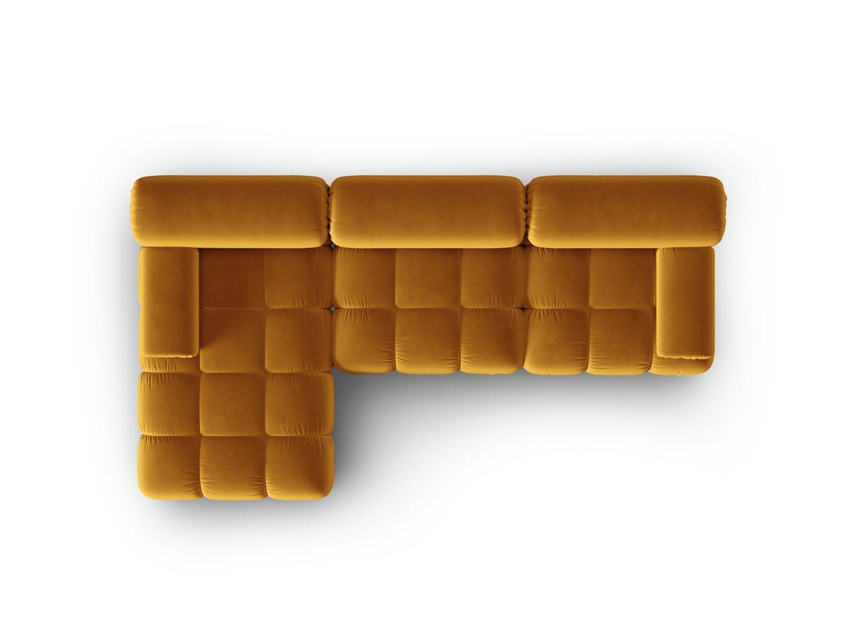 Modulares Ecksofa mit rosa Samtstoff, schwarzen Kunststoffbeinen und gepolsterter Récamiere, Ansicht von vorne links.