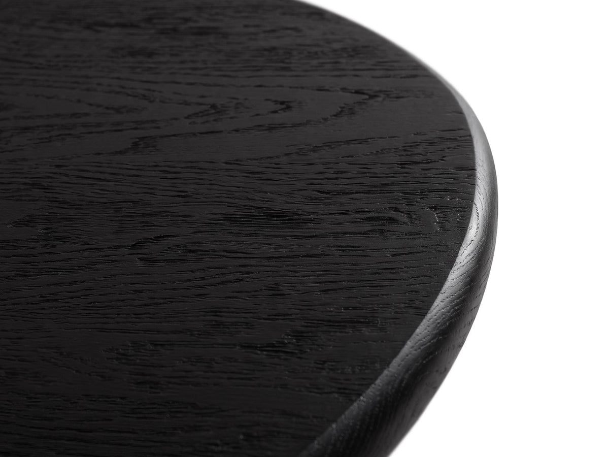 Sines Esstisch von Cosmopolitan Design mit Eichenfurnier in Black Oak-Wood, rechteckige Tischplatte auf Holzbeinen, Masse 180x100x76cm