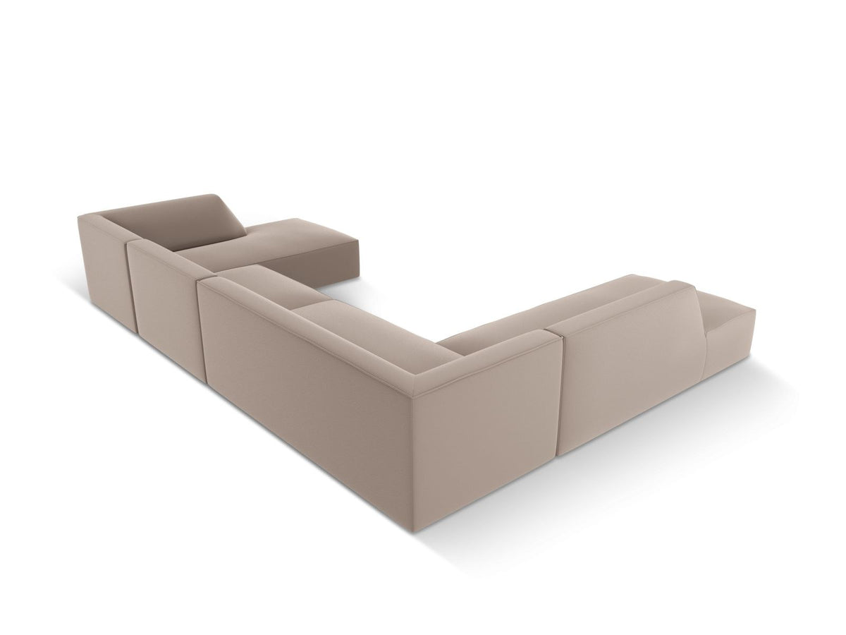Panorama-Ecksofa links Siena in Light Beige-Pacifico Kunstleder mit Récamiere, Massivholzrahmen und schwarzen Kunststoffbeinen, 7-Sitzer Ausführung.
