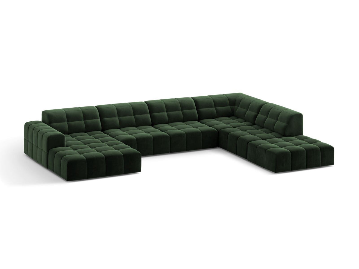 Ecksofa rechts von Cosmopolitan Design in Samtvelours Light Beige, Panoramaform mit Récamiere und schwarzen Kunststoffbeinen.