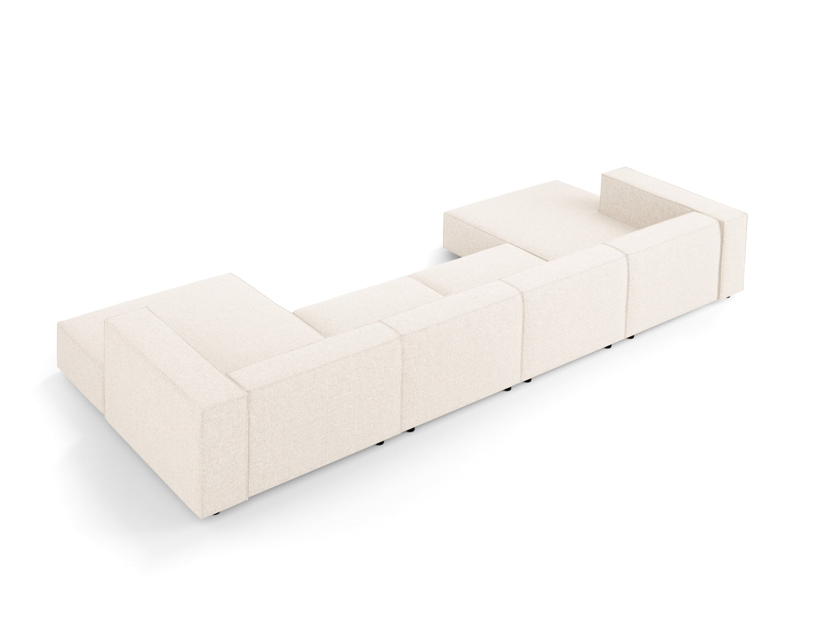 Arendal Panoramic Sofa 6 Sitzer in Light Beige präsentiert im Onlineshop von KAQTU Design AG. 5er Sofa ist von Cosmopolitan Design