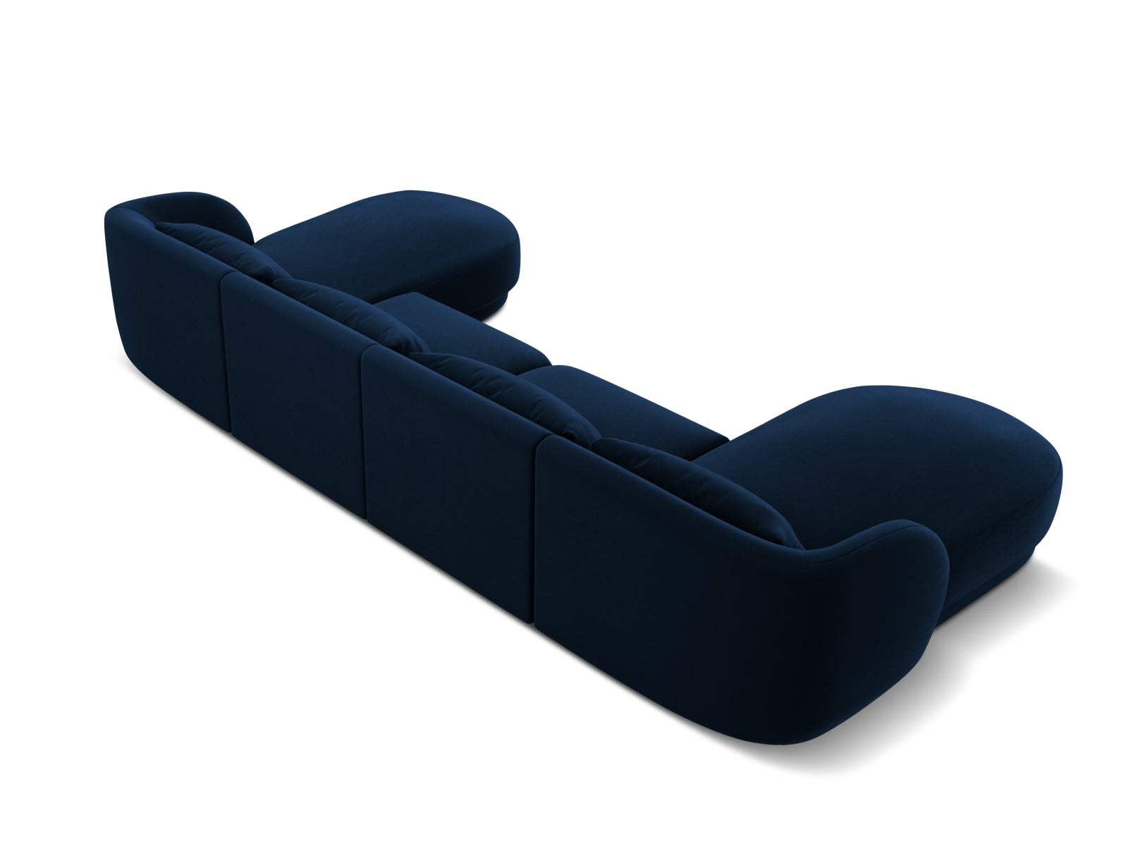 Elegantes Tulum Velour Panoramic Sofa in tiefem Royalblau, ideal für stilvolle 5-Sitzer-Wohnzimmer von Cosmopolitan Design.