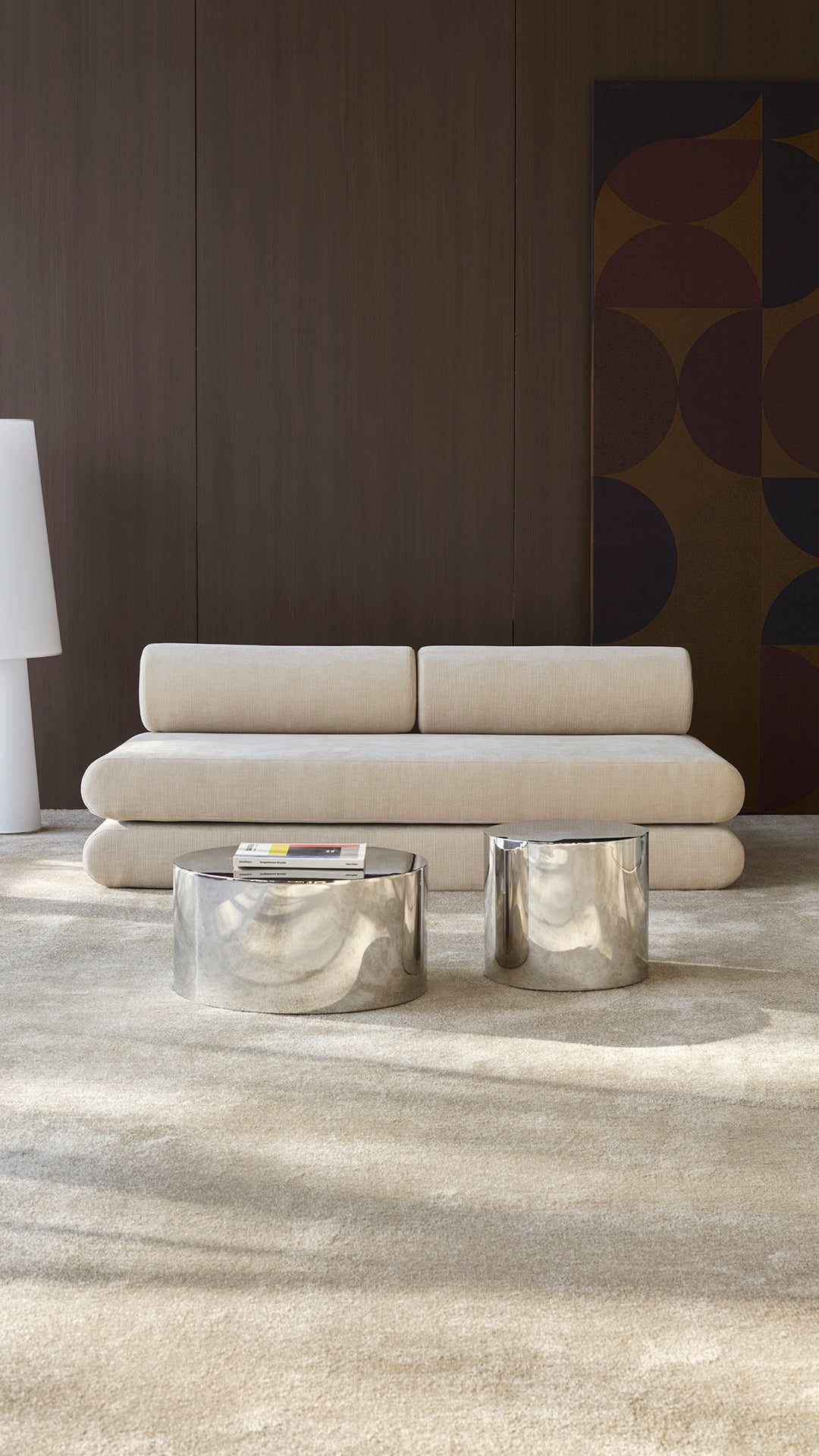 Circlus Tagesbett Mit Rückenpolstern in 410 Esina Almond präsentiert im Onlineshop von KAQTU Design AG. Bettsofa ist von Innovation Living