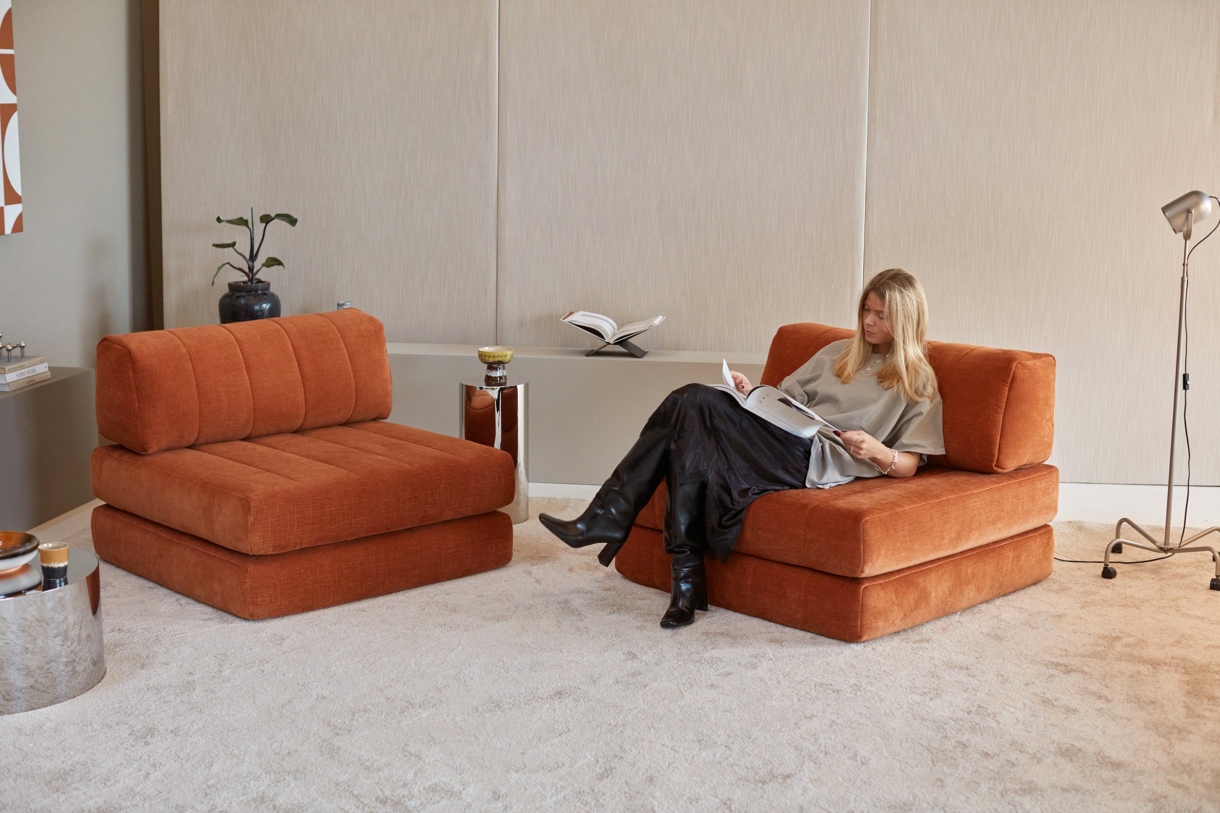 CozyPad Sessel in 412 Esina Rust Orange präsentiert im Onlineshop von KAQTU Design AG. Bettsessel ist von Innovation Living
